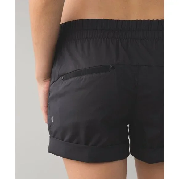 Lululemon Spring Break Away Short Black First Release Women Size 4  3" W7920S - Picture 2 of 16